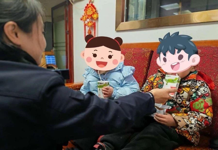 DƬ